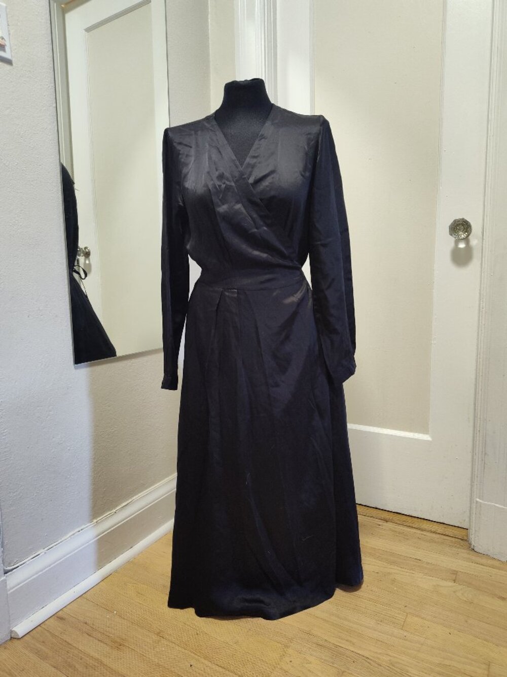 NWT UNIQLO x Ines de la Fressange Silk Wrap Long-Sleeve Dress